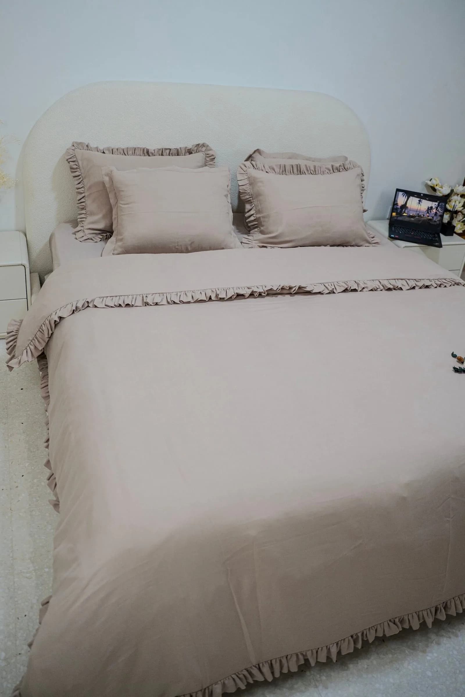 Housse de couette à volants beige clair – Élégance naturelle | Tunisie