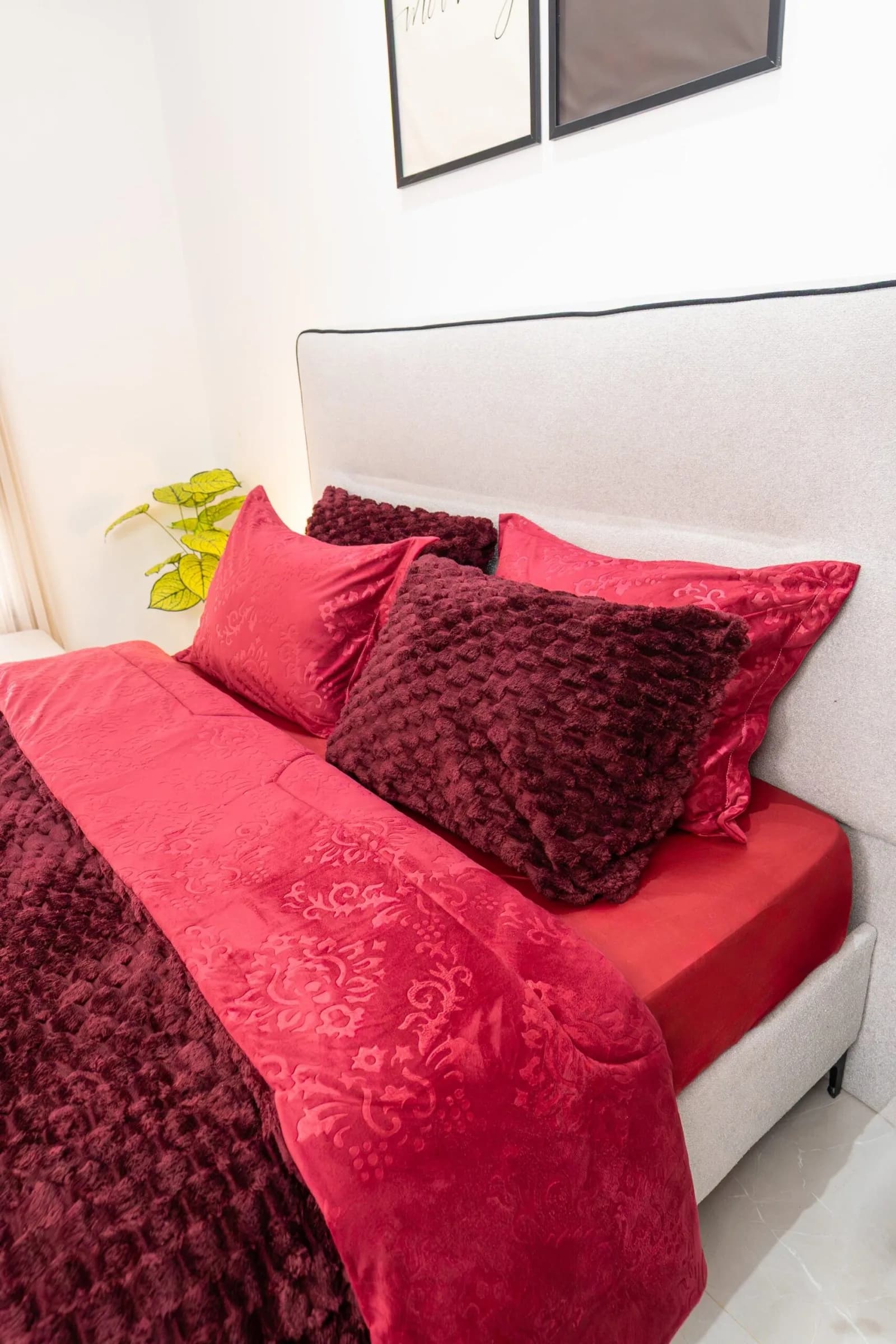 Couette Velours 2 places 240×230 cm Rouge Bordeaux | A la Page Tunisie