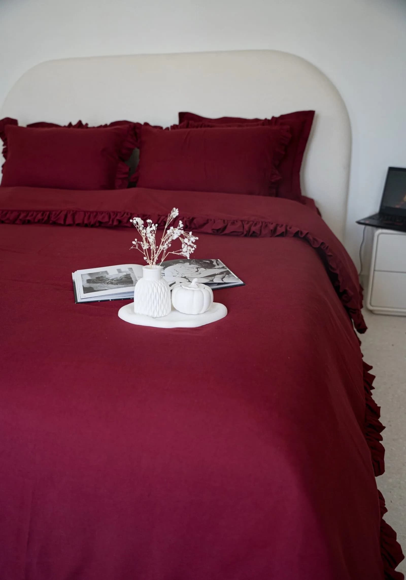 Housse de couette à volants bordeaux – Raffinée et chaleureuse | Tunisie