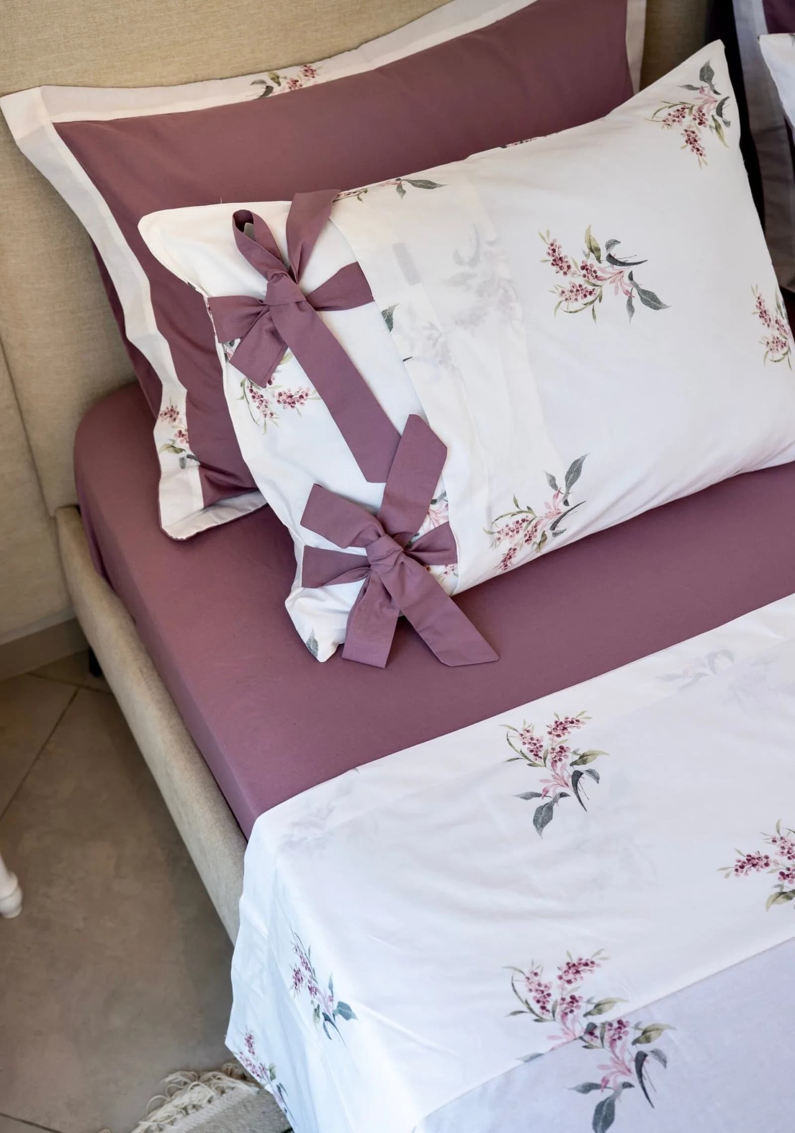 Parure de Lit 100% Coton « Fleurie de Lilas » (Pack 6 Pièces) | A la Page