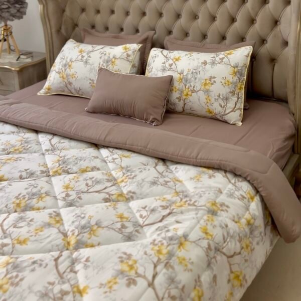 img_5432 Couette 2 Places 7 Pièces (220x240) avec 4 Taies d'Oreiller + Coussin et Housse de Matelas - Luxe et Confort