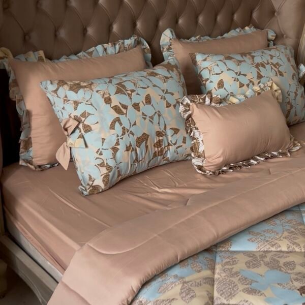 Screenshot Couette 2 Places 7 Pièces (220x240) avec 4 Taies d'Oreiller + Coussin et Housse de Matelas - Luxe et Confort