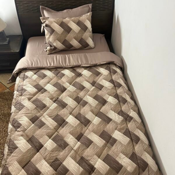 Couette 1,5 Place 180x220 - Confort et Chaleur pour des Nuits Douces