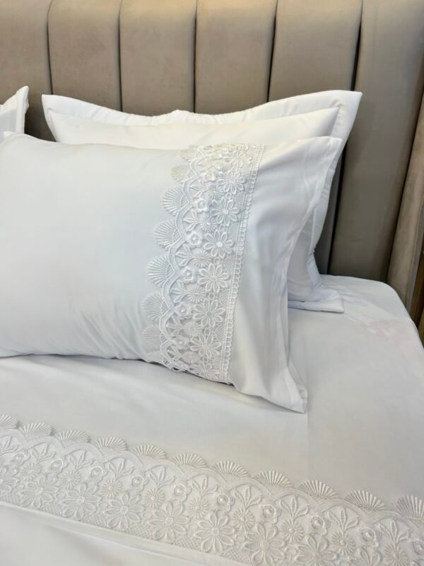 Parure de lit 6 pièces haut de gamme – Broderie élégante et tissu premium