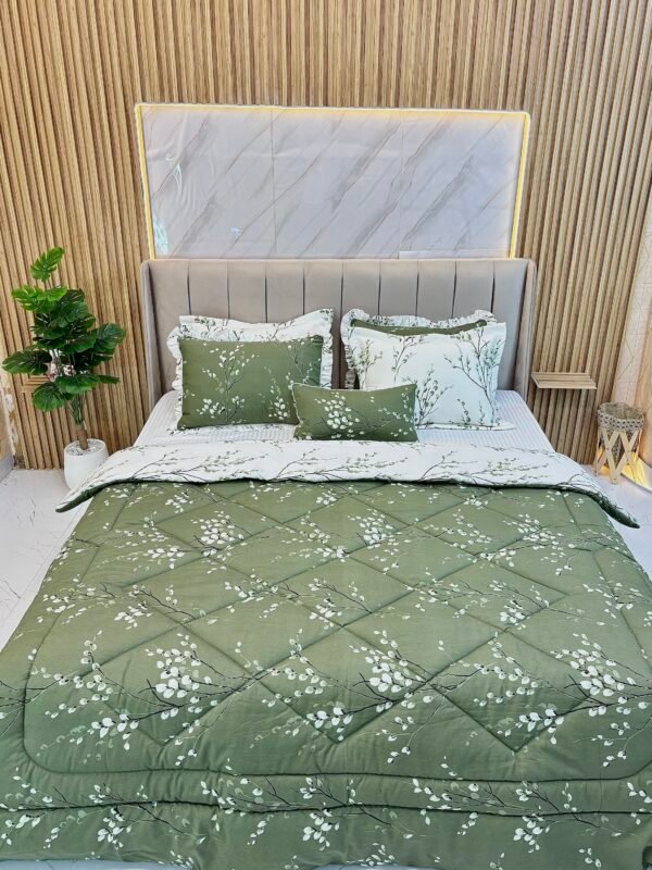 img_0490-2 Couette 2 Places 7 Pièces (220x240) avec 4 Taies d'Oreiller + Coussin et Housse de Matelas - Luxe et Confort