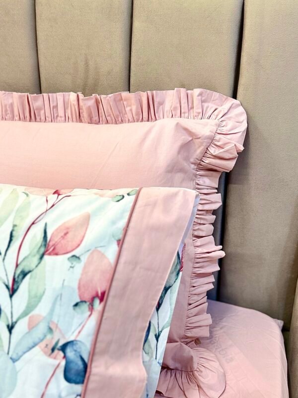 Parure de lit 2 places 100% coton – 6 pièces. Confort, élégance et qualité à prix abordable. Livraison rapide partout en Tunisie