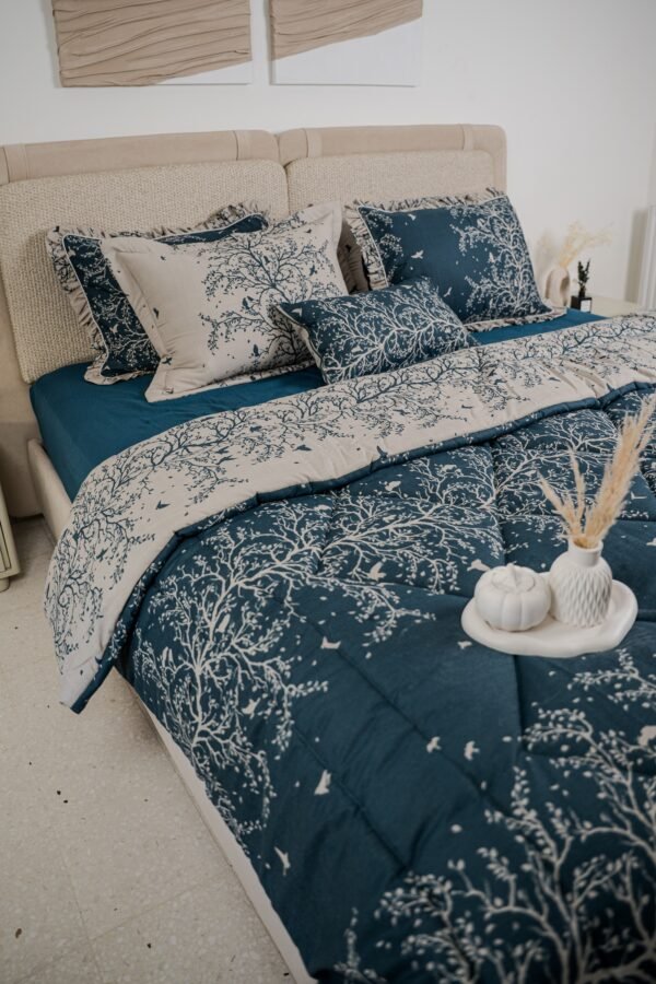 Couette 2 Places 7 Pièces (220x240) avec 4 Taies d'Oreiller + Coussin et Housse de Matelas - Luxe et Confort