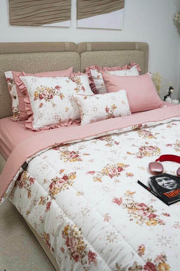 dsc01566 Couette 2 Places 7 Pièces (220x240) avec 4 Taies d'Oreiller + Coussin et Housse de Matelas - Luxe et Confort