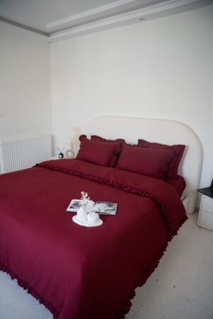 dsc01663 Housse de couette à volants bordeaux – Raffinée et chaleureuse | Tunisie