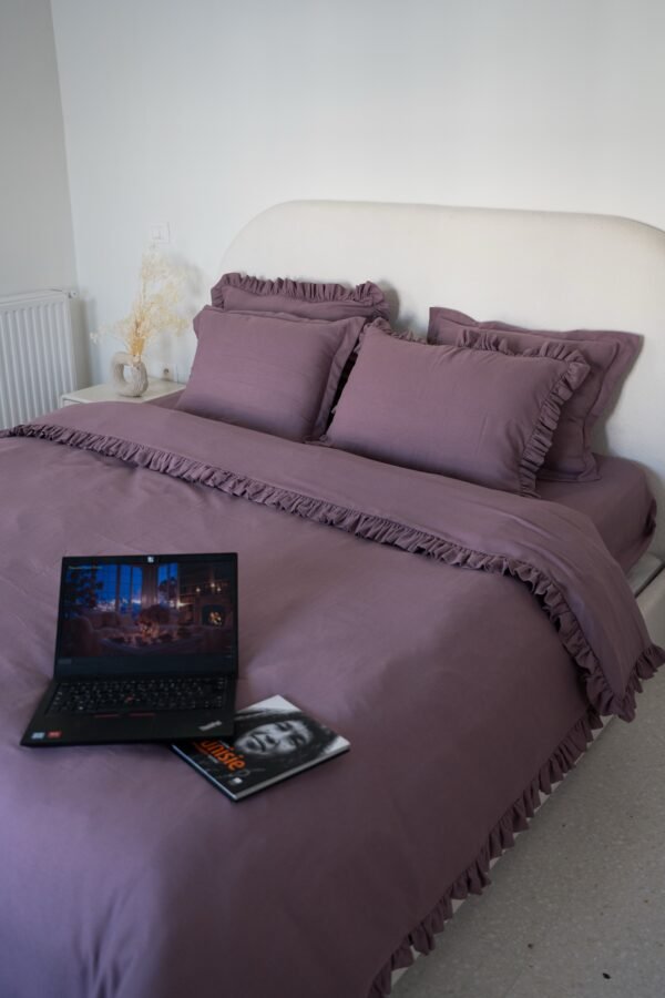dsc01697 Housse de couette à volants mauve clair – Douceur et élégance moderne | Tunisie