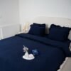 dsc01727 Housse de couette à volants bleu marine – Élégance intemporelle | Tunisie