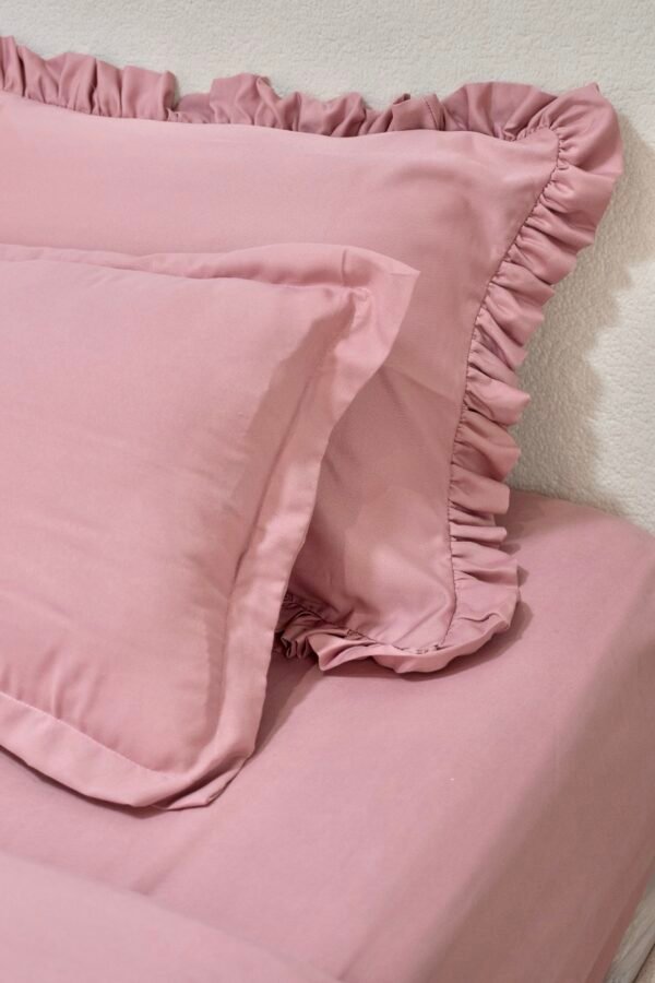 dsc01776 Housse de couette à volants rose poudré – Élégance et douceur | Tunisie