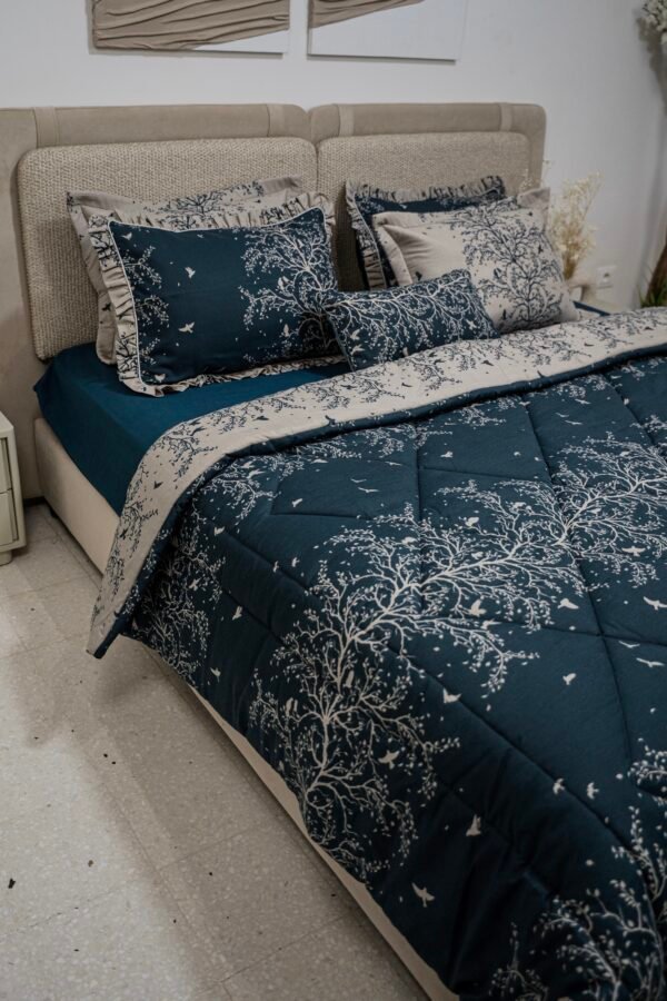 Couette 2 Places 7 Pièces (220x240) avec 4 Taies d'Oreiller + Coussin et Housse de Matelas - Luxe et Confort