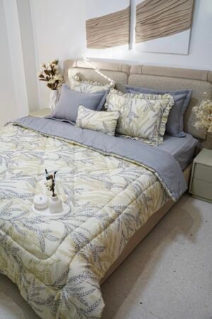 dsc01854 Couette 2 Places 7 Pièces (220x240) avec 4 Taies d'Oreiller + Coussin et Housse de Matelas - Luxe et Confort