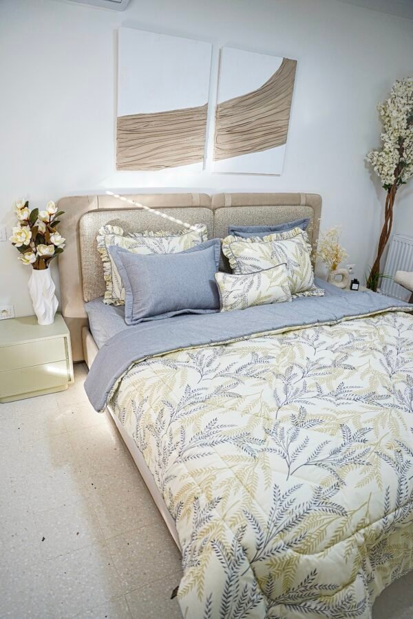 dsc01867 Couette 2 Places 7 Pièces (220x240) avec 4 Taies d'Oreiller + Coussin et Housse de Matelas - Luxe et Confort