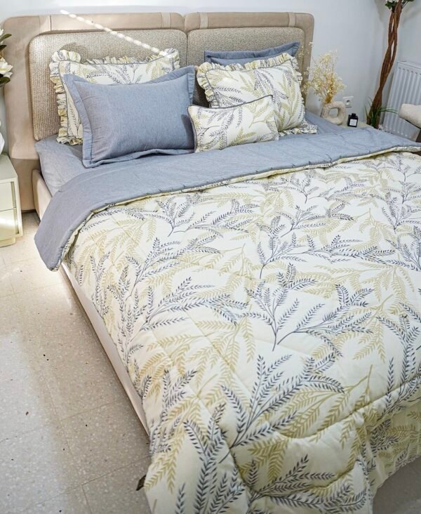 dsc01867 Couette 2 Places 7 Pièces (220x240) avec 4 Taies d'Oreiller + Coussin et Housse de Matelas - Luxe et Confort