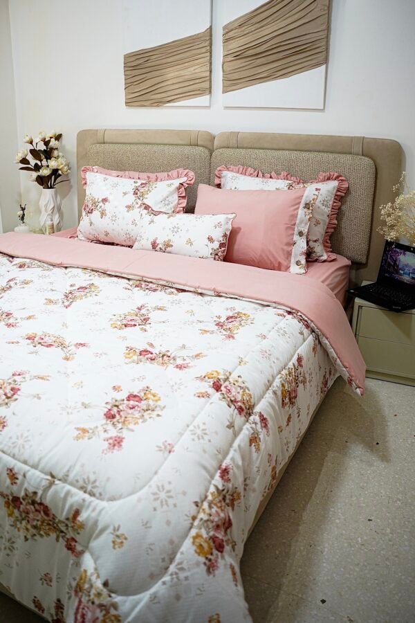 dsc01881 Couette 2 Places 7 Pièces (220x240) avec 4 Taies d'Oreiller + Coussin et Housse de Matelas - Luxe et Confort