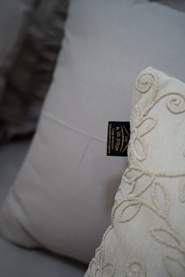 dsc01918-2 Parure de lit Jacar – Cappuccino