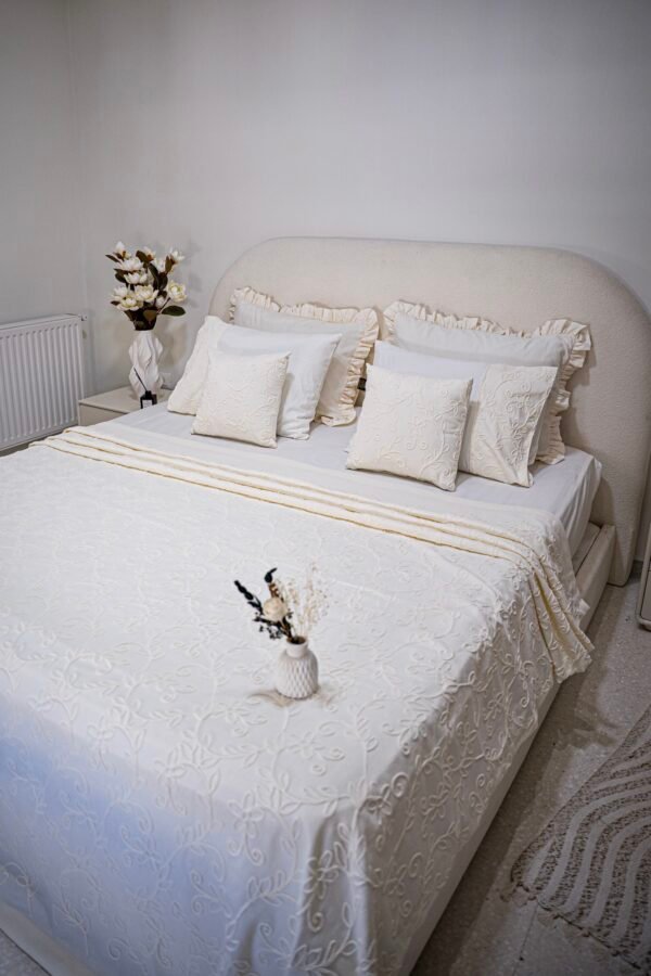 dsc01959 Parure de lit Jacar – Blanc