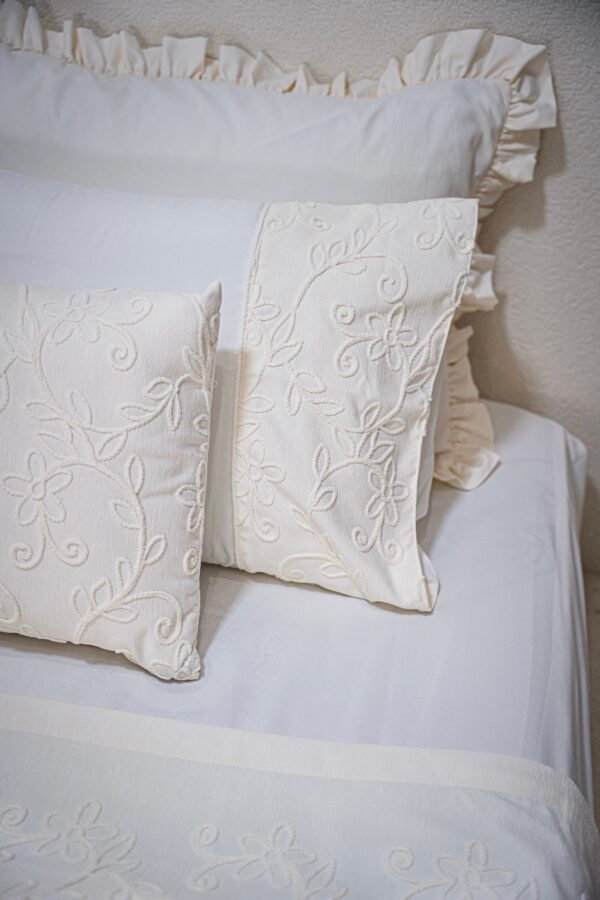 dsc01967 Parure de lit Jacar – Blanc