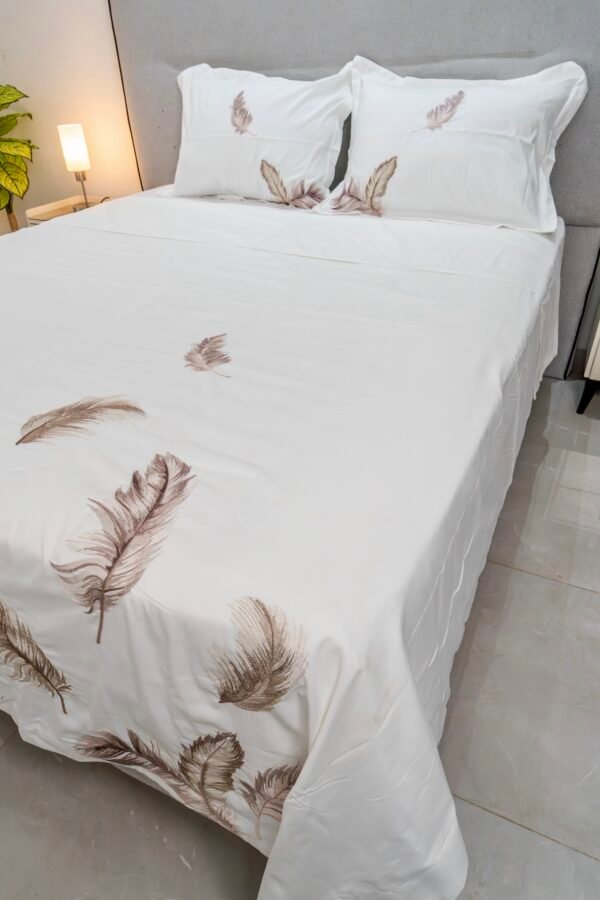 Housse de couette 100% Coton blanc pur Brodé "Plume" (4 pièces) | A la Page Tunisie