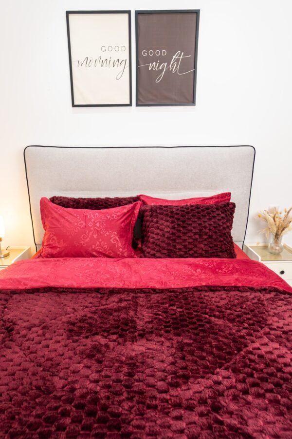 dsc09955 Couette Velours 2 places 240×230 cm Rouge Bordeaux | A la Page Tunisie
