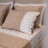 Parure de Lit 100% Coton "Sienna" Beige Végétal (Pack 6 Pièces) | A la Page