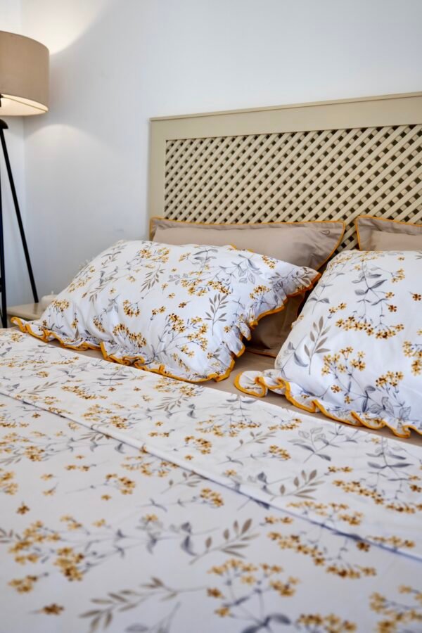 Parure de Lit 100% Coton "Mimosa" Floral Épuré (Pack 6 Pièces) | A la Page