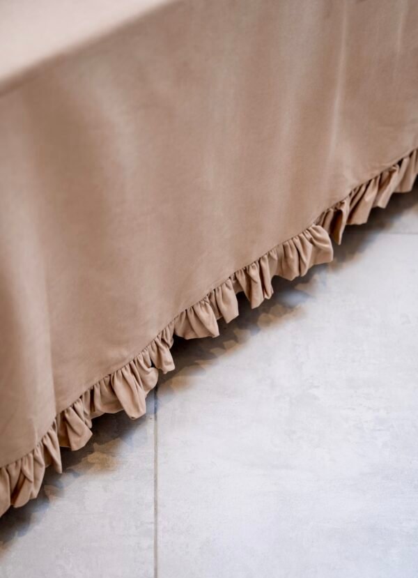 Parure de Lit Beige à volants ''6 Pièces'